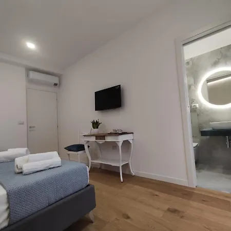 Dimora Alba Sul Mare Πανσιόν Trani