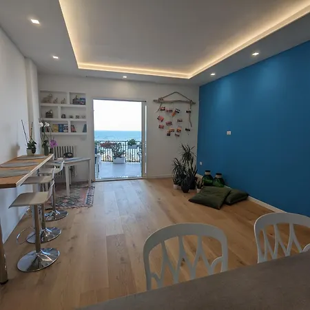 Dimora Alba Sul Mare Guest house